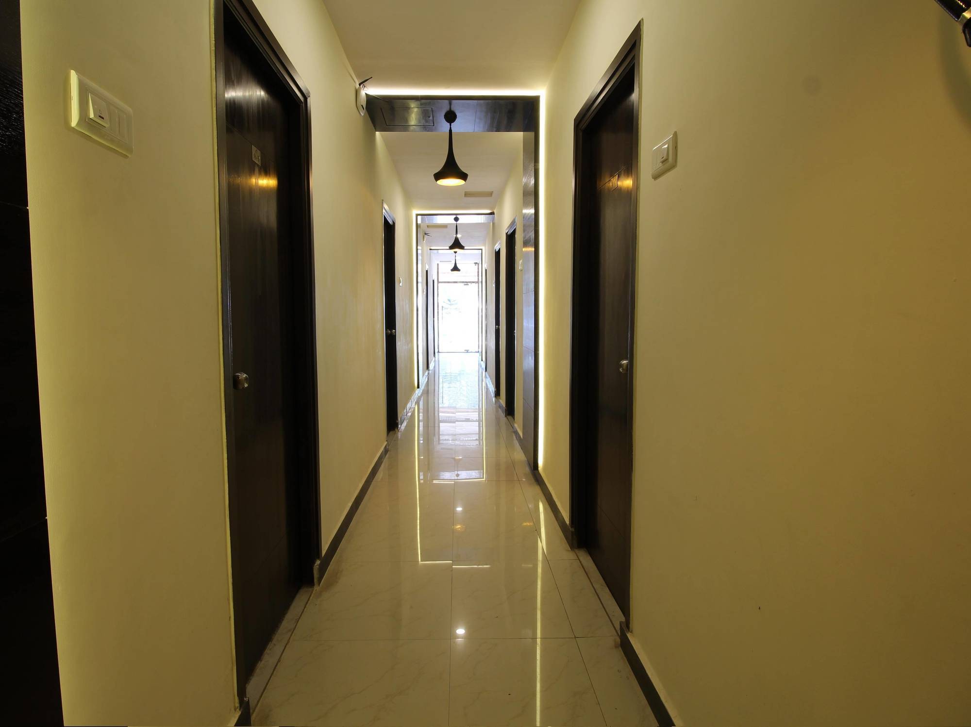 Treebo Trip Ashir Inn Mumbai Exterior foto