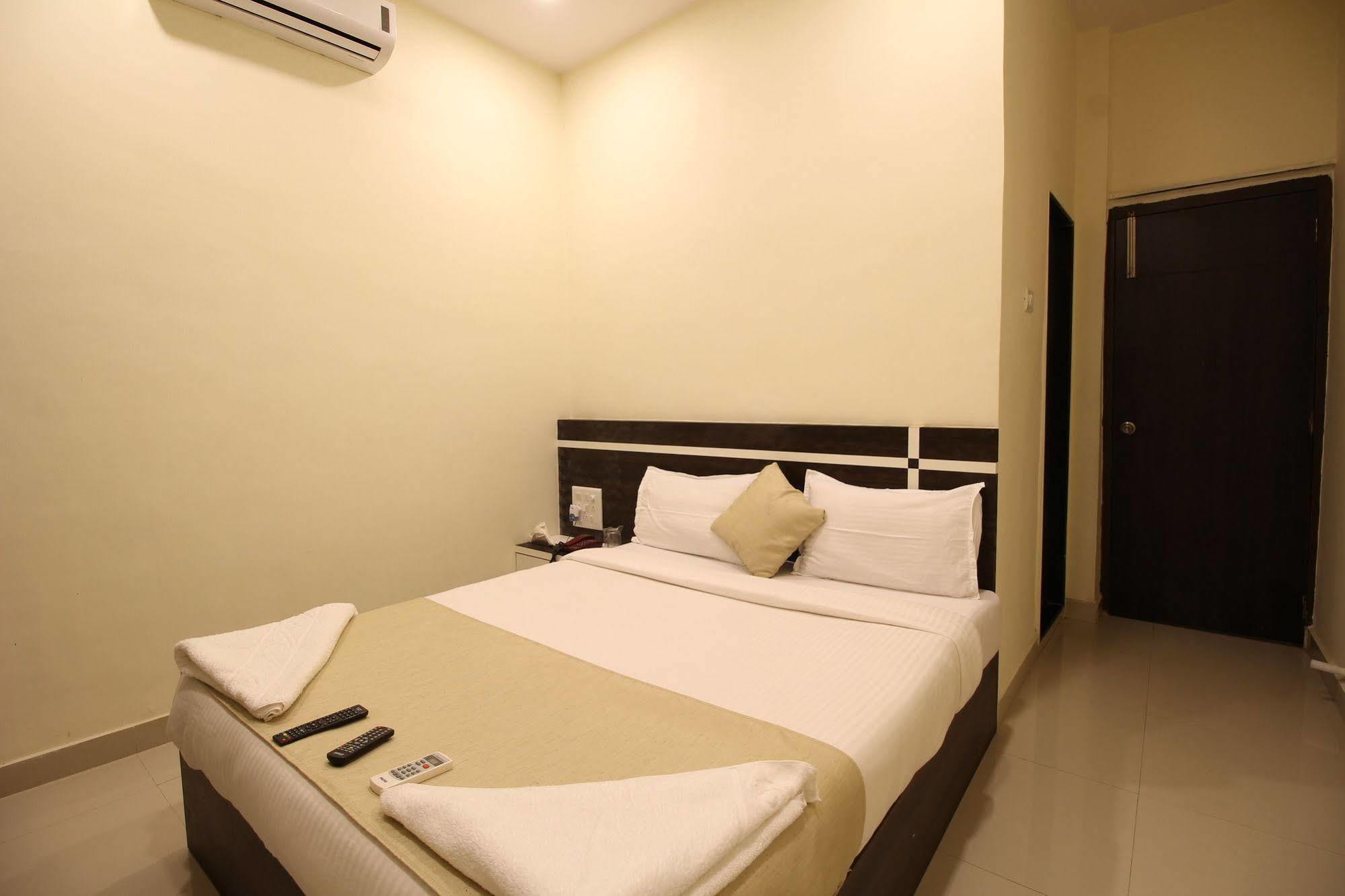 Treebo Trip Ashir Inn Mumbai Exterior foto