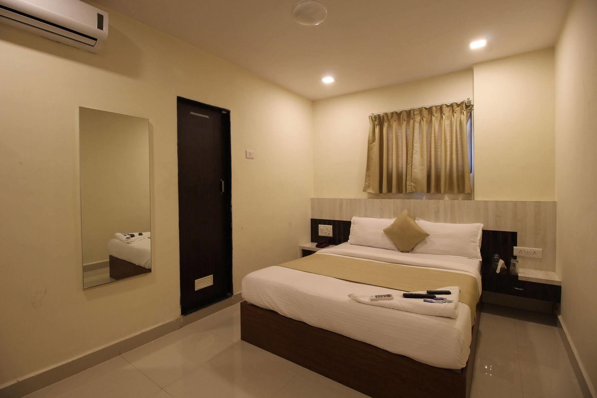 Treebo Trip Ashir Inn Mumbai Exterior foto